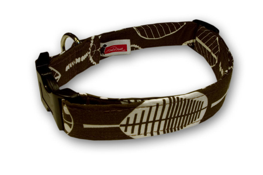 Elmo's Closet leaves dog collar, brown fabric with white leaf and stripe pattern