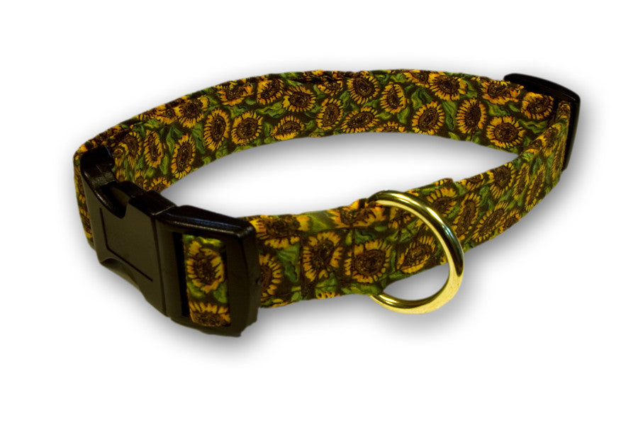 Sunflowers dog collar with green-and-yellow fabric, black buckle and gold D-ring