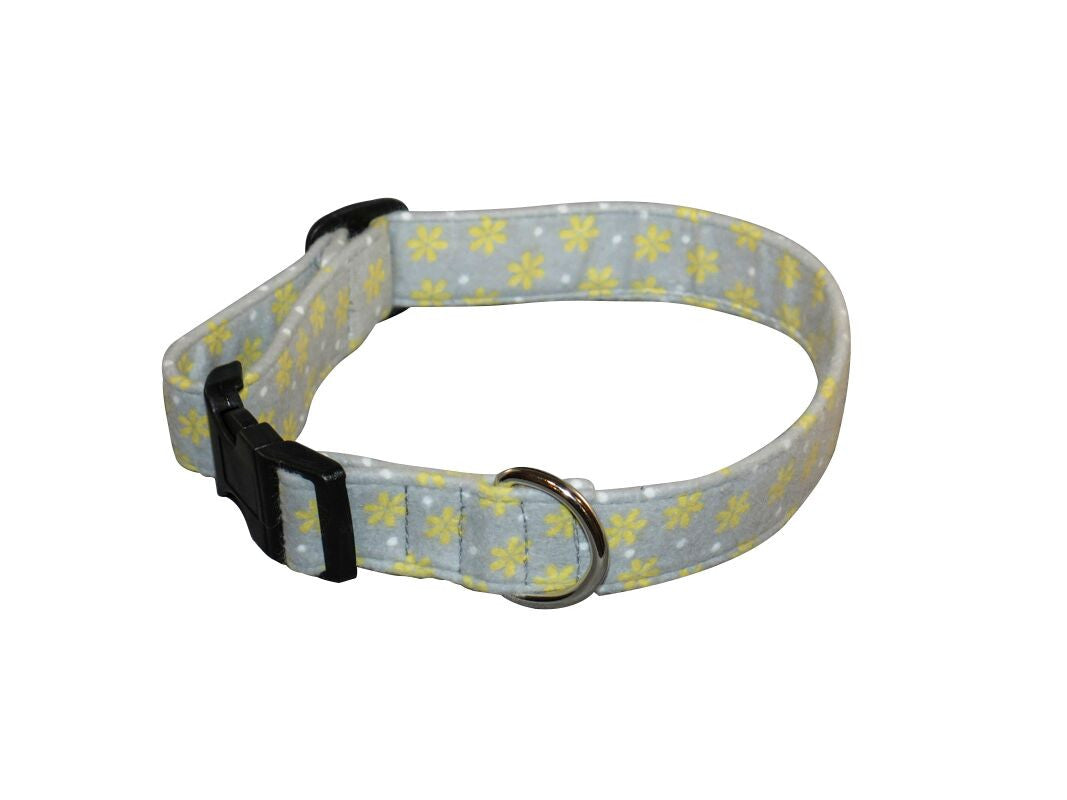 Yellow daisy print dog collar with black buckle and D-ring