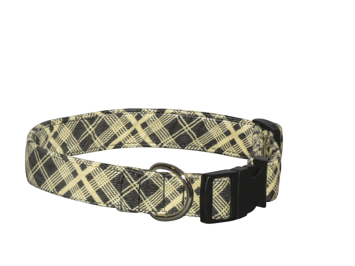Elmo's Closet Harrod dog collar, olive and black tartan diamond pattern with metal buckle