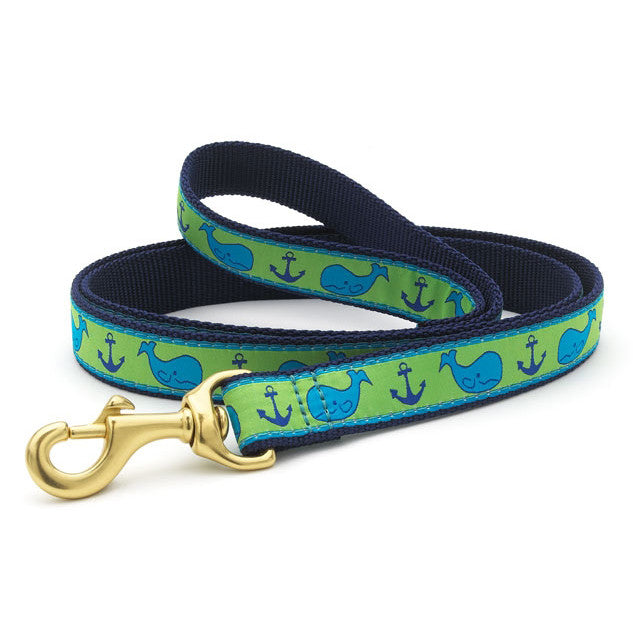 Dog collar with matching leash, whale and anchor print, brass hook clip and D-ring