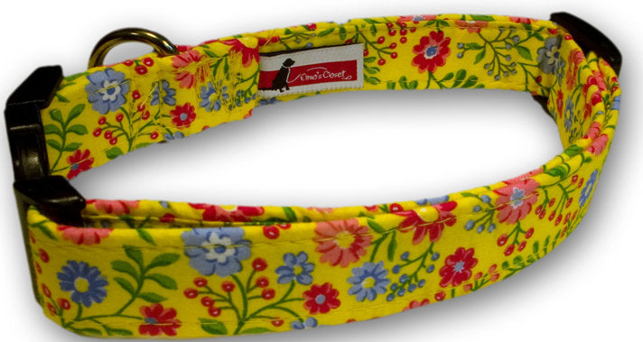 Trellis-pattern dog collar with multicolor flowers on yellow-green fabric, gold ring